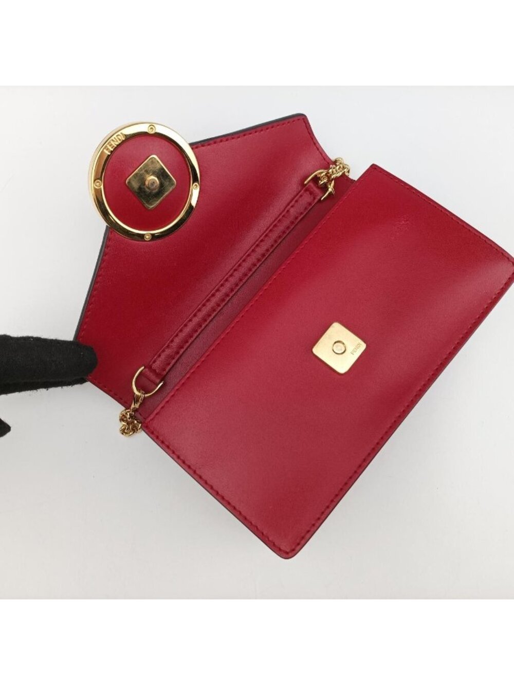 Fendi Is Red Leather - Picture 15 of 16